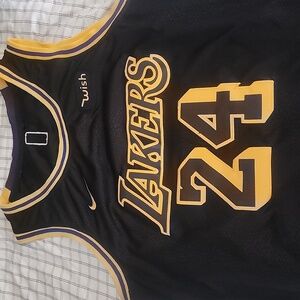 Kobe Bryant jersey